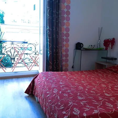Little Palace 3* Nice