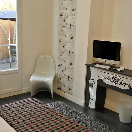 فندق Little Palace