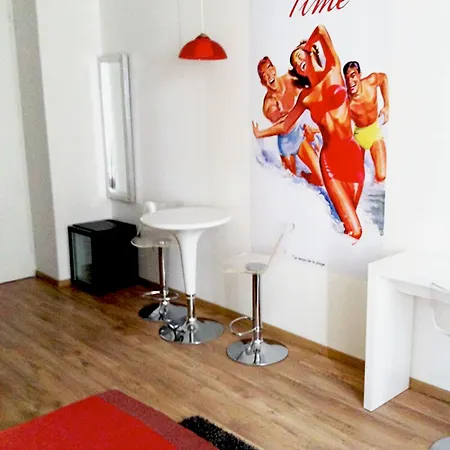 Ξενοδοχείο Little Palace