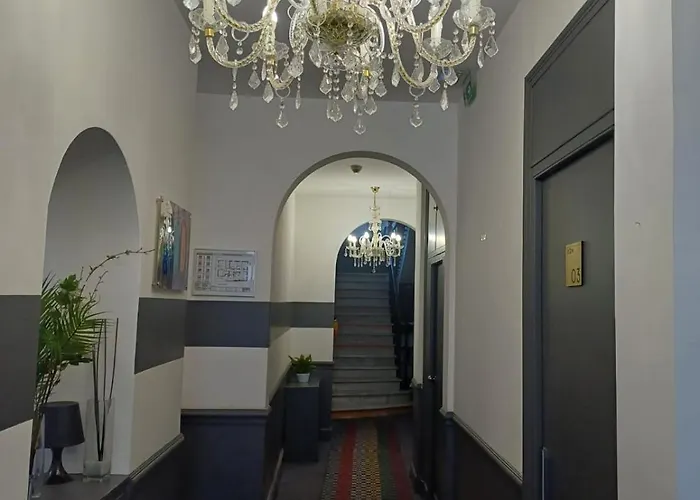 Little Palace نيس
