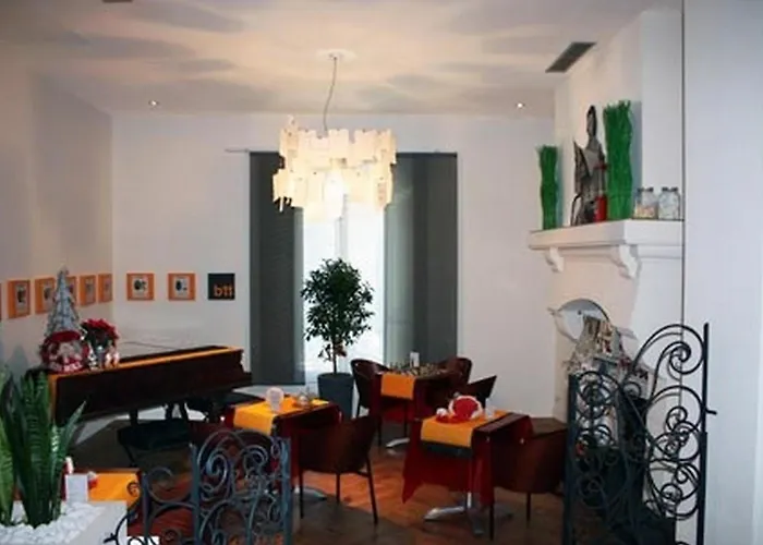 Little Palace فندق نيس